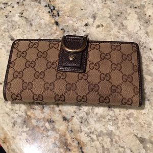 Gucci wallet